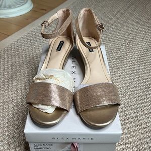 New in Box Alex Marie Mairitwo Wedge Sandals - Size 9